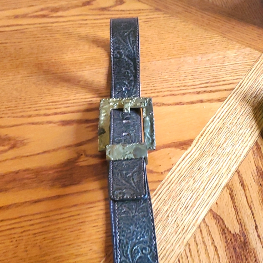 Women's  natural leather belt